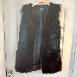 Atmosphere Brown & Black Faux Fur And Feathers Vest, size 8
